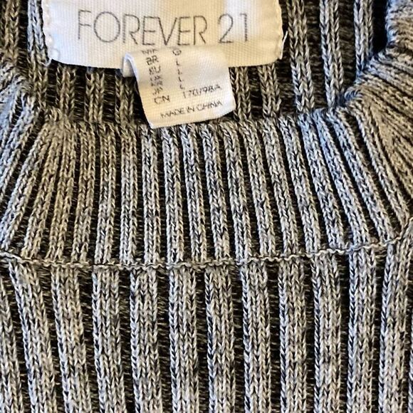 Forever 21 Gray Ribbed crop sweater Large - Picture 5 of 5